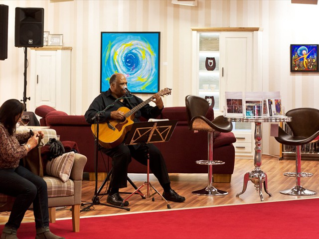 Vernissage_2015_schmolkes_moebelcenter_43